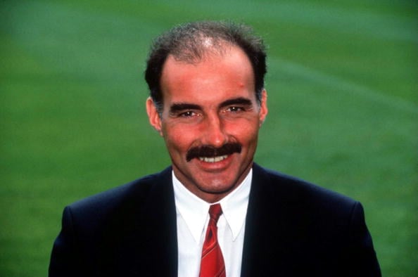 1992:  A PORTRAIT OF WILLIE MILLER, THE MANAGER OF ABERDEEN SOCCER CLUB, DURING A CLUB PHOTOCALL BEFORE THE START OF THE 1992/3 SOCCER SEASON. Mand...