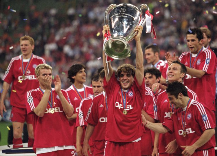 23 May 2001:  Owen Hargreaves of Bayern Munich lifts the trophy after the Uefa Champions League Final between Bayern Munich and Valencia played at ...