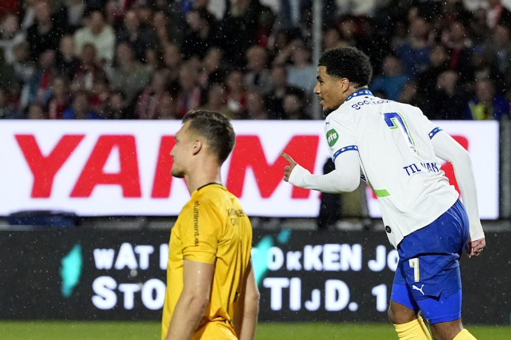 Almere City v PSV - Dutch Eredivisie