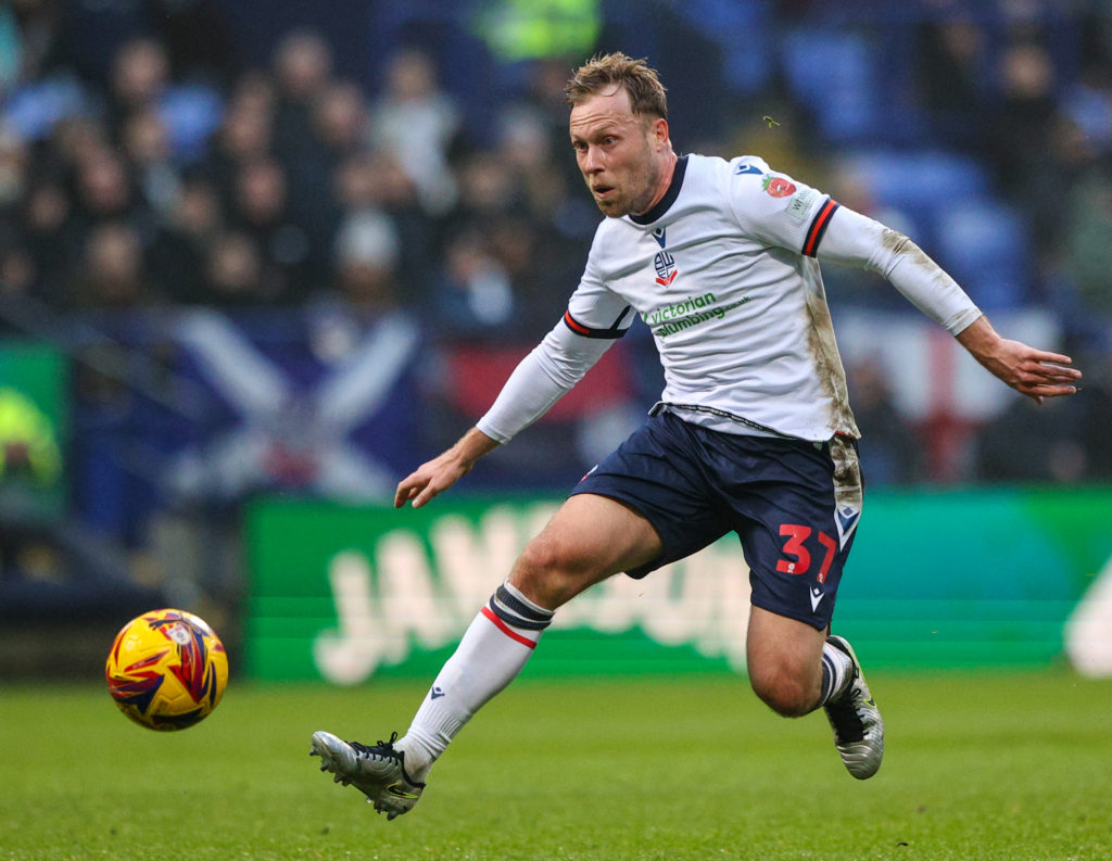 Bolton Wanderers FC v Barnsley FC - Sky Bet League One