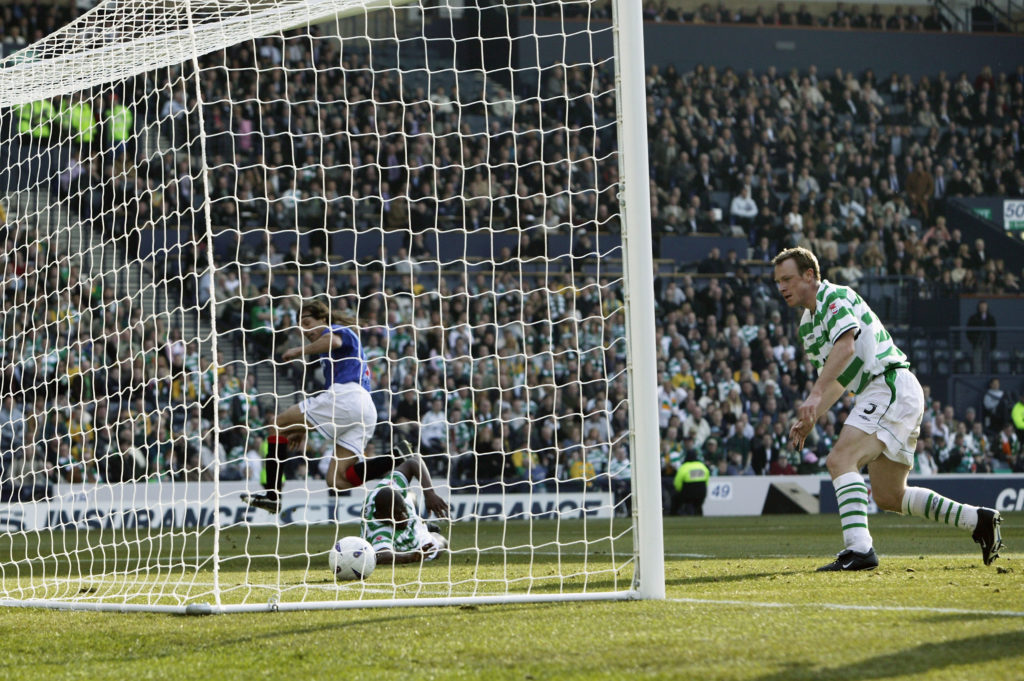 Claudio Caniggia of Rangers scores