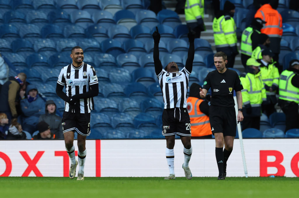 Rangers FC v St. Mirren FC - William Hill Premiership